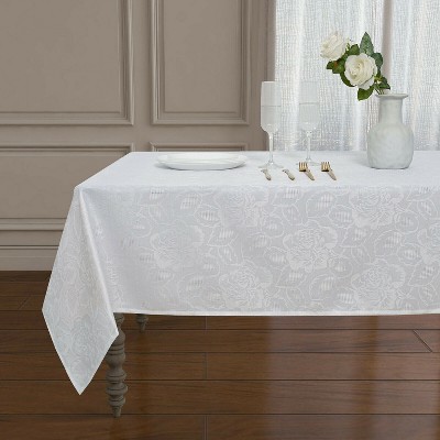 white fabric tablecloth