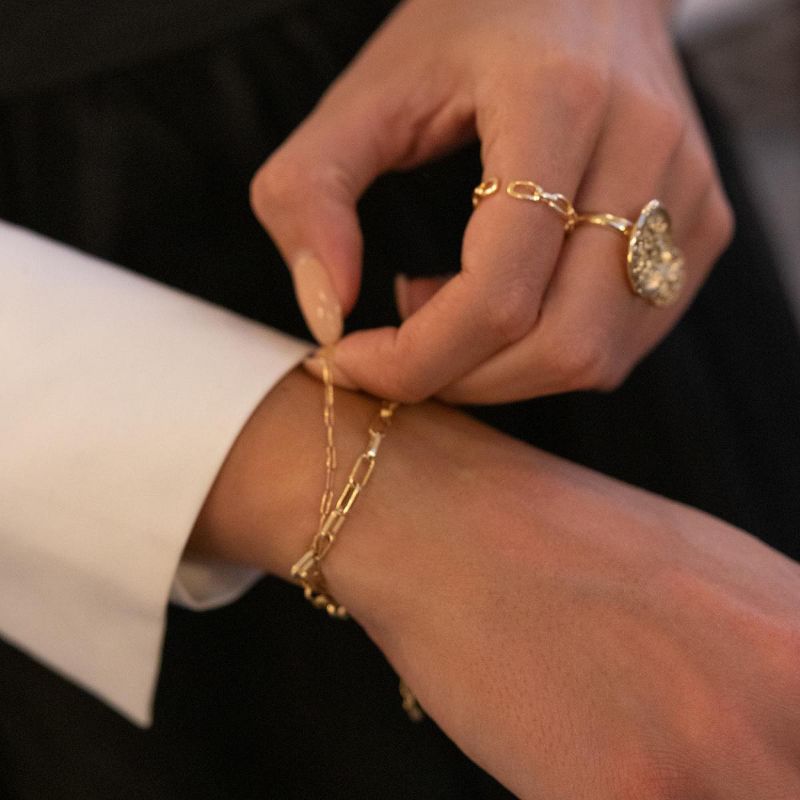 sanctuaire Dainty Link Chain Bracelet Gold, 3 of 4