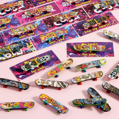 Joyfy 30 Packs Valentine Mini Finger Skateboards with Cards, Classroom Exchange Gifts for Kids, Party Favors and Holiday Prizes