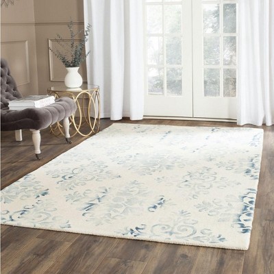 Ivory and Light Blue Hand-Tufted Wool 6' x 9' Area Rug