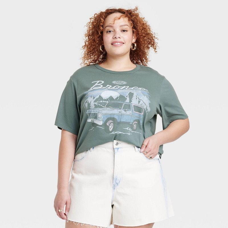 Women's Ford Bronco Short Sleeve Graphic T-Shirt - Green, 1 of 8