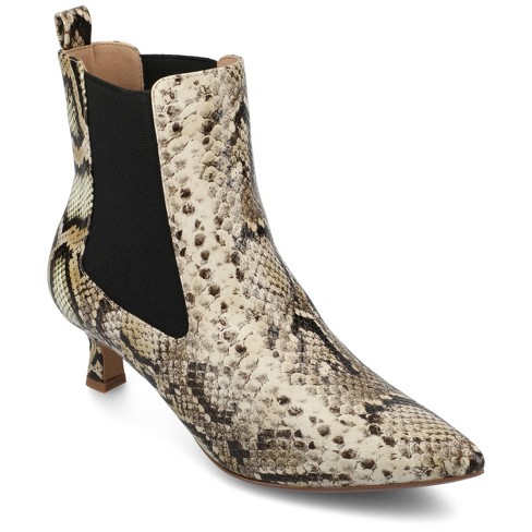 Journee Womens Tenlee Tru Comfort Foam Pull On Chelsea Kitten Heel