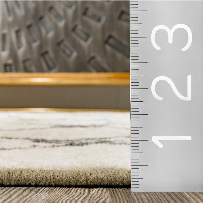 Gray Rectangular Synthetic Trellis Area Rug, 5' x 8'