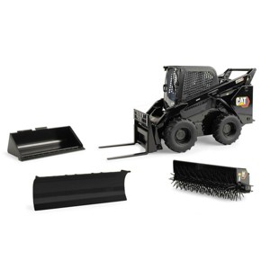 ERTL 1/16 Black High Detail Caterpillar Wheeled 272D2 Skid Steer Loader 85629 - 1 of 3