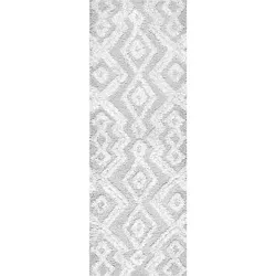 2'8"x8' Vivianne High Low Moroccan Diamond Soft Shaggy Area Rug Light Gray - nuLOOM