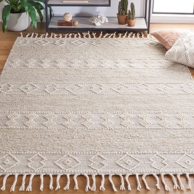 Ivory and Beige Handwoven Wool Area Rug with Fringe, 3' x 5'