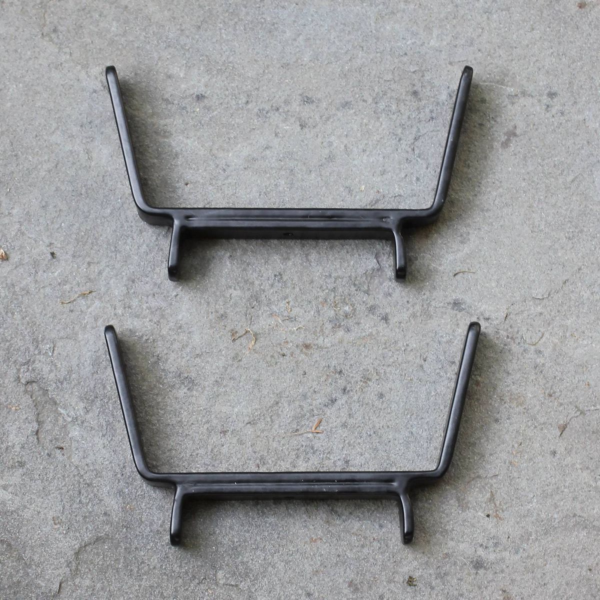 4" Steel Flower Box Rail Bracket Black - ACHLA Designs: Secure Container Garden Holder for 2x4 Railings - thumbnail 4