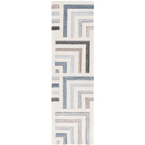 Fifth Avenue FTV601 Handmade Tufted Rug - Safavieh - 1 of 4