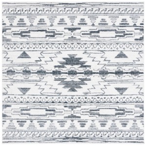 Layla LAY105 Power Loomed Rugs - Safavieh - 1 of 4