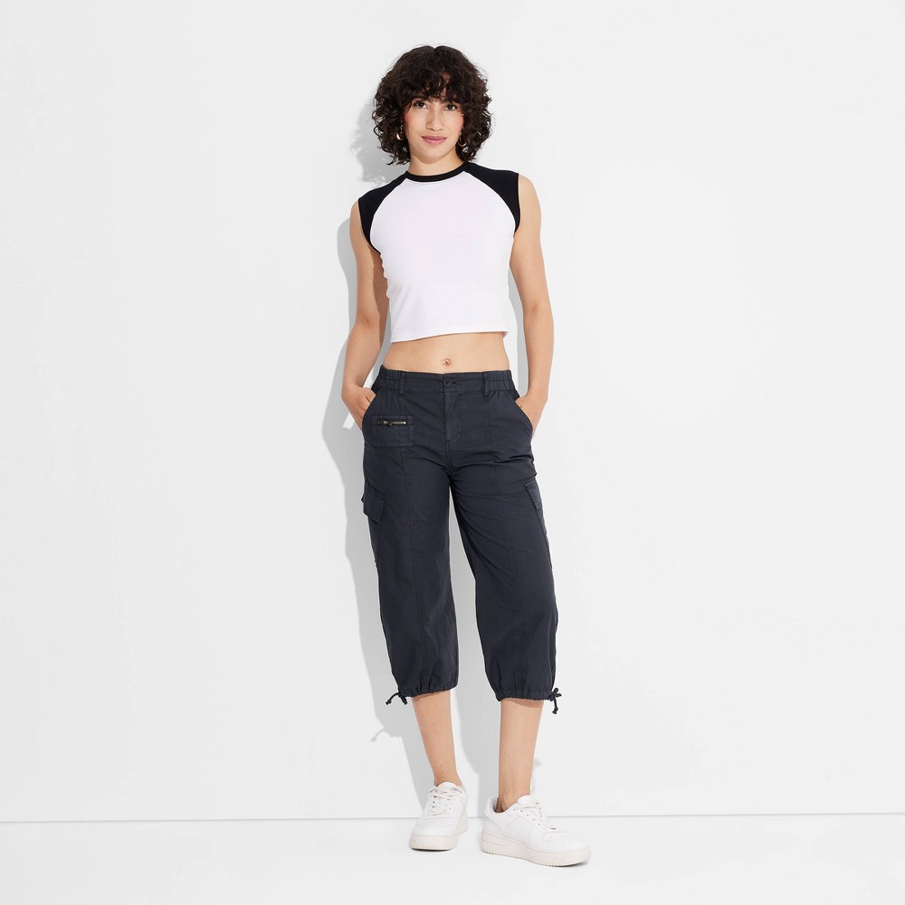 Women Utility Cargo Capri Pant