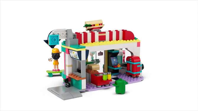LEGO Friends Heartlake Downtown Diner Restaurant Set 41728, 2 of 9, play video