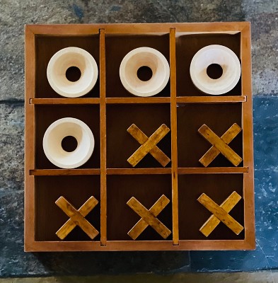 Hey! Play! Wooden Tabletop 3D Tic Tac Toe Board Game HW3500121 - The Home  Depot