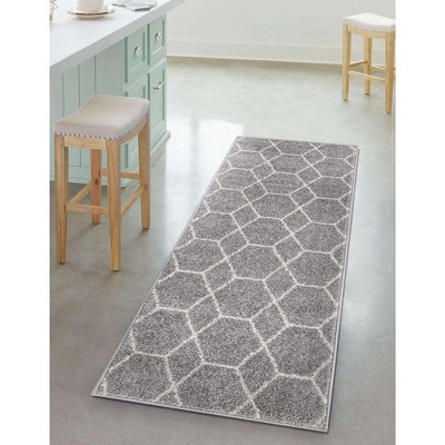 Light Gray Geometric Trellis Synthetic Runner Rug