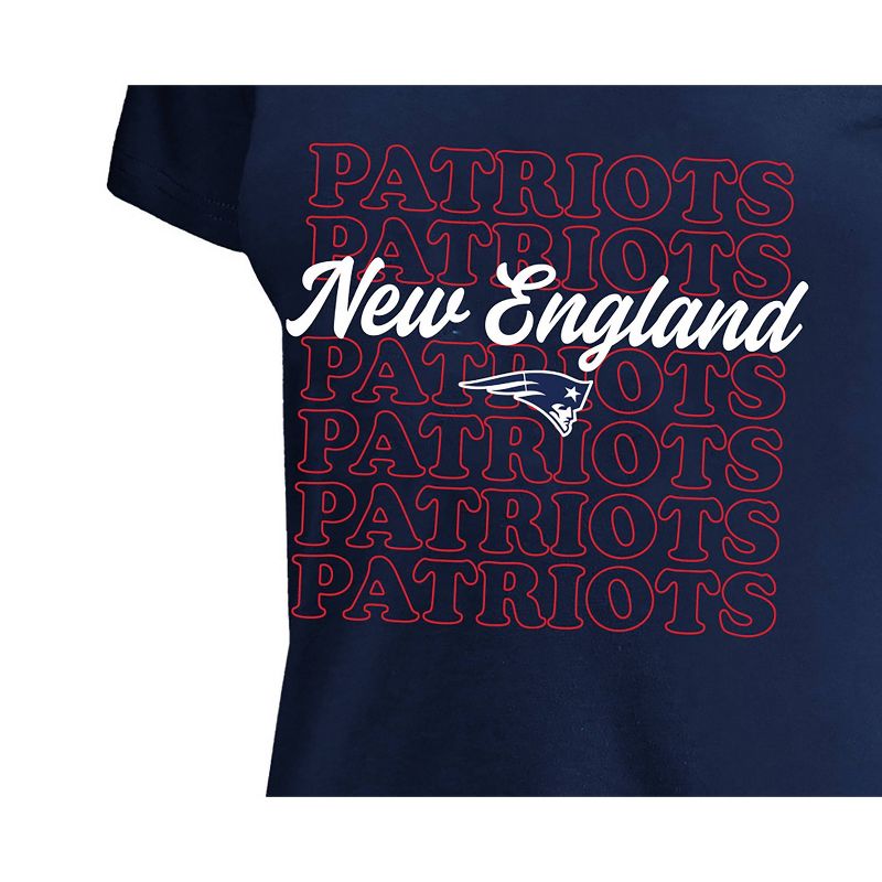 NFL New England Patriots Women's Plus Size Short Sleeve V-Neck T-Shirt, 3 of 4