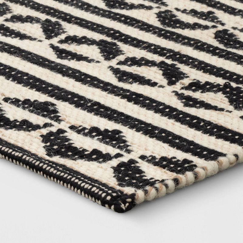 2&#39;6&#34;x4&#39; Geometric Woven Accent Rug Black - Project 62&#8482;, 4 of 9