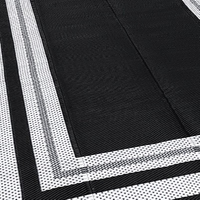 black/white