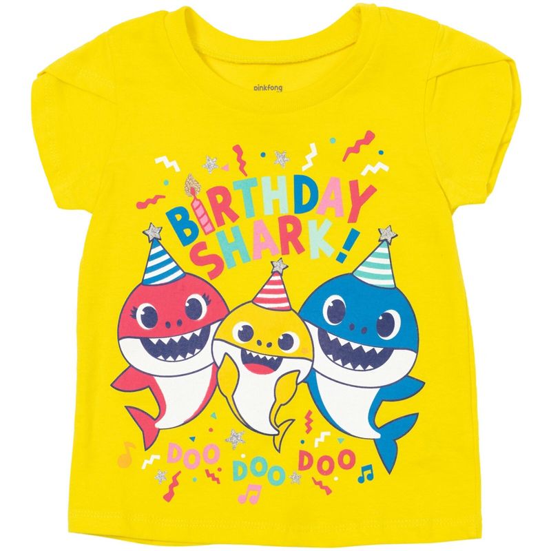 Pinkfong Baby Shark Daddy Mommy Graphic T-Shirt Yellow, 3 of 7