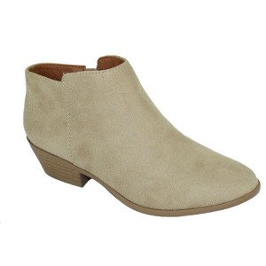 Soda Women's Mug Round Toe Faux Suede Stacked Heel Western Ankle Boots - 1 of 3