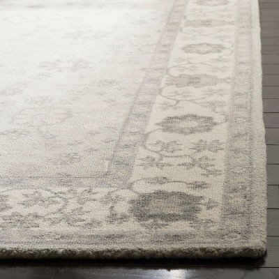 Ivory and Silver Hand-Tufted Wool Area Rug 4' x 6'