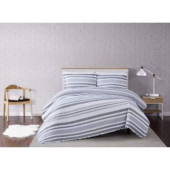 Curtis Stripe Quilt Set White/Gray - Truly Soft