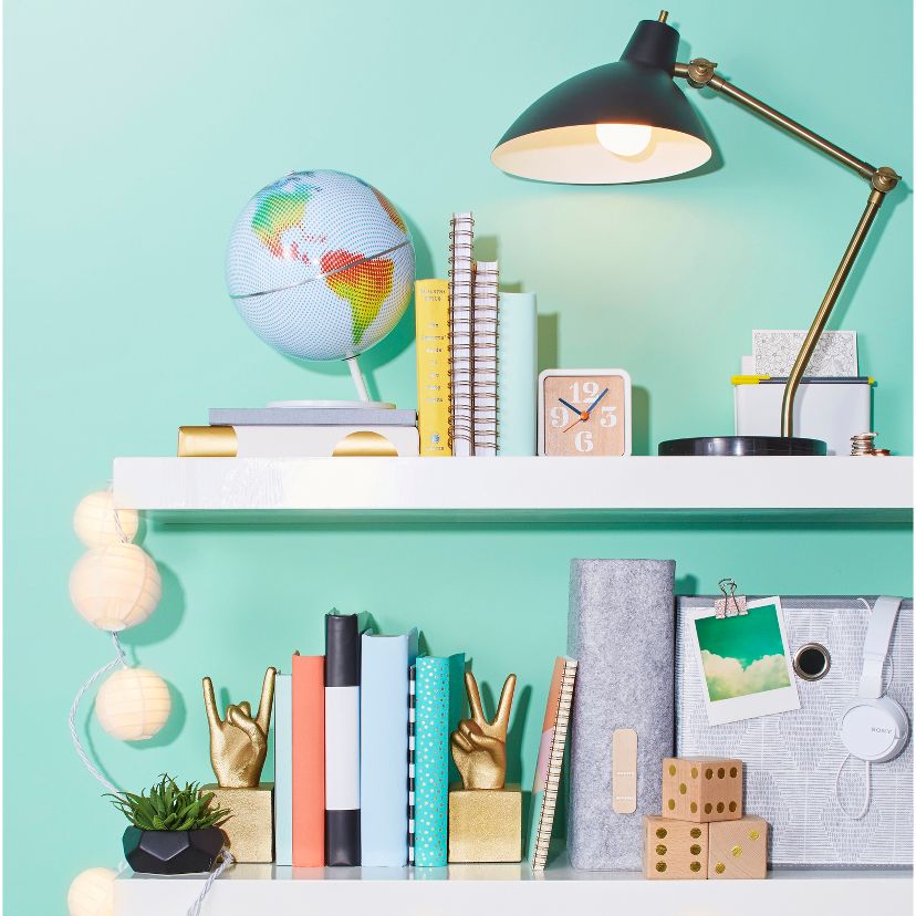 Show Off Your Shelfie