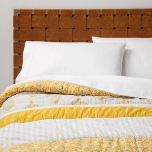 Twin/Twin XL Printed Quilt Yellow Band - Opalhouse