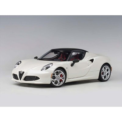 Alfa Romeo 4C Spider Bianco Trofeo/ White with Black Top 1/18 Model Car by Autoart