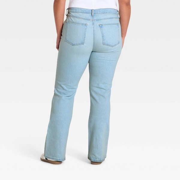 Jeans bootcut de tiro medio para mujer - Universal Thread™ 5
