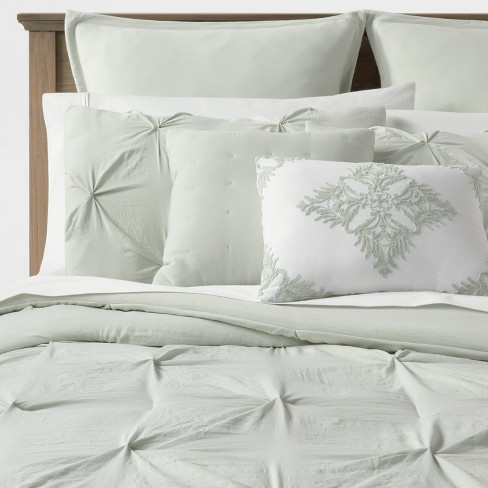 Pillowfort pinch pleat comforter set sale