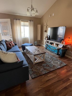 Guest review image 1 of 2, zoom in