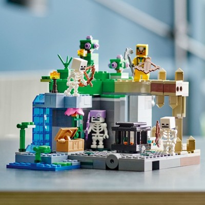 LEGO Minecraft The Skeleton Dungeon, Buildable Toy 21189_3