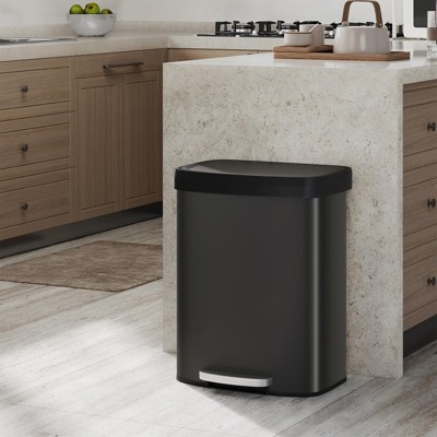 16 Gallon Metal Trash Can with Lid - Rustproof Step-On Kitchen Bin, Soft Close Lid, Liner Rim, Rear Handle , Perfect for Home Use