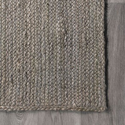 Gray 4' x 6' Hand Woven Jute Farmhouse Area Rug