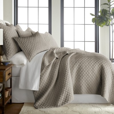 Tan Reversible Microfiber Full Quilt Set with Diamond Pattern