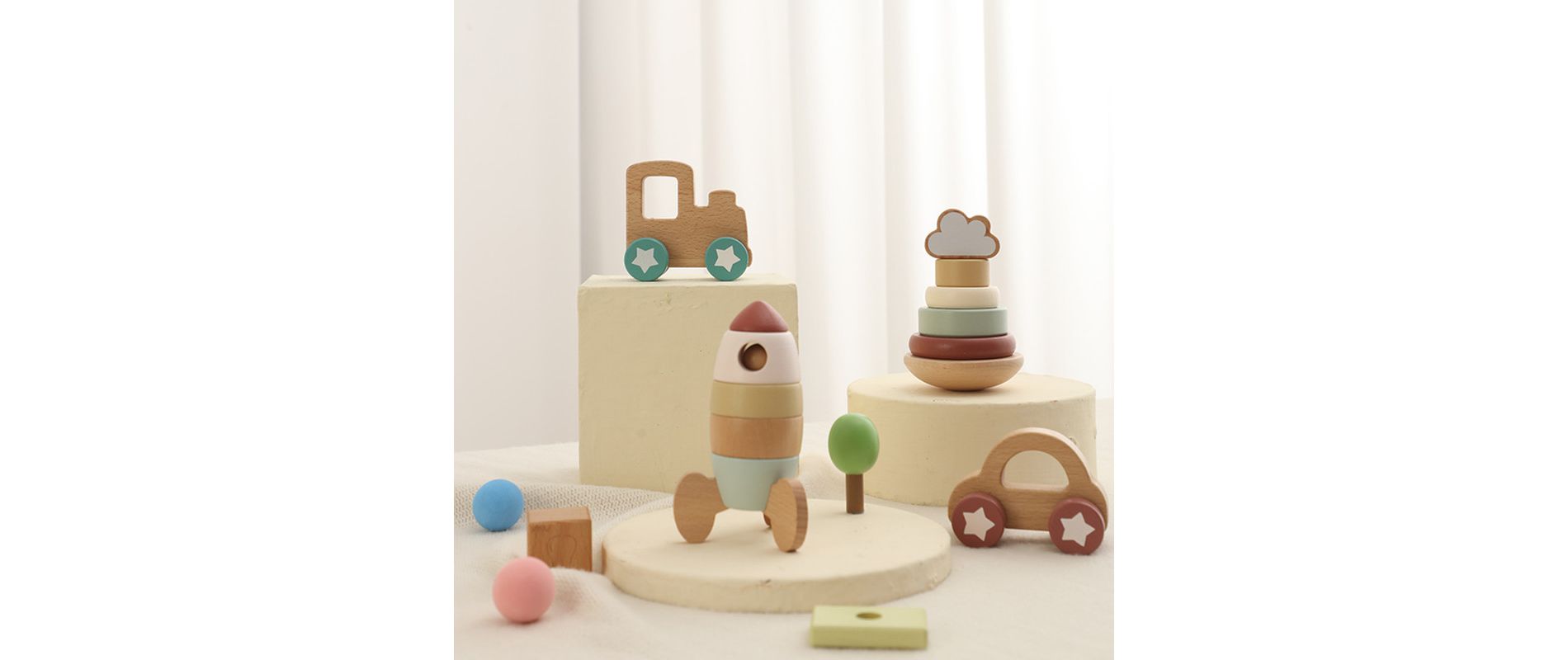 Freniland™ - Wooden Stacking Rocket & Vehicles Toy Set, 4 Piece Developmental Gift Box for 10M+ Toddlers