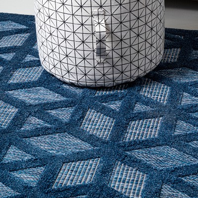 Blue Geometric 8' x 10' Reversible Indoor/Outdoor Rug