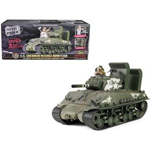 Sherman M4 (105) Howitzer Medium Tank "US Army, 711th Tank Battalion, Okinawa" (1945) 1/32 Diecast Model by Metal Proud - 1 of 4