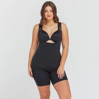 ASSETS by SPANX Women's Flawless Finish Plunge Bodysuit - Black 1X