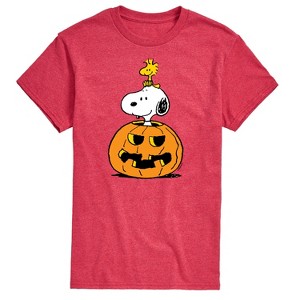 Men's - Peanuts - Snoopy Woodstock Pumpkin Short Sleeve Graphic T-Shirt - 1 of 4