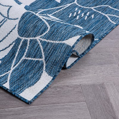 Navy Floral 5' x 7' Synthetic Flat Woven Reversible Rug