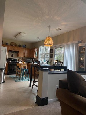 Guest review image 1 of 2, zoom in