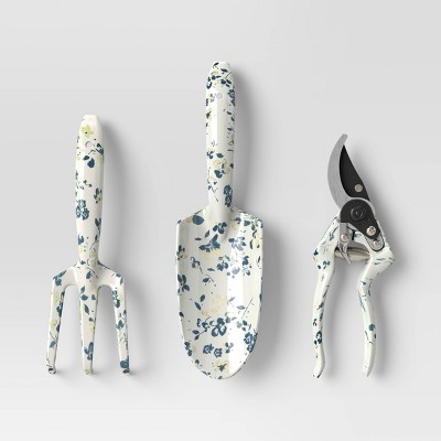 Photo 1 of 3pc Pruner, Cultivator, and Trovel Gardening Set - Smith  Hawken