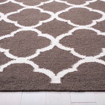 Navy and Ivory Geometric Wool Flat Weave Rug, 5' x 7'