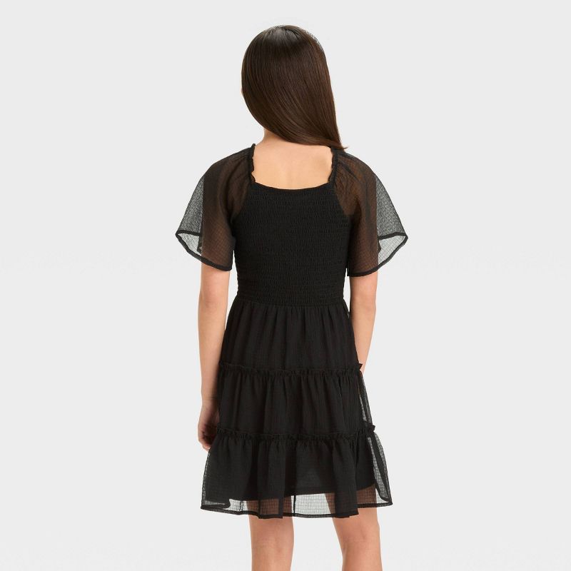 Girls' Smocked Bodice Flutter Sleeve Textured Dress - art class™, 3 of 5