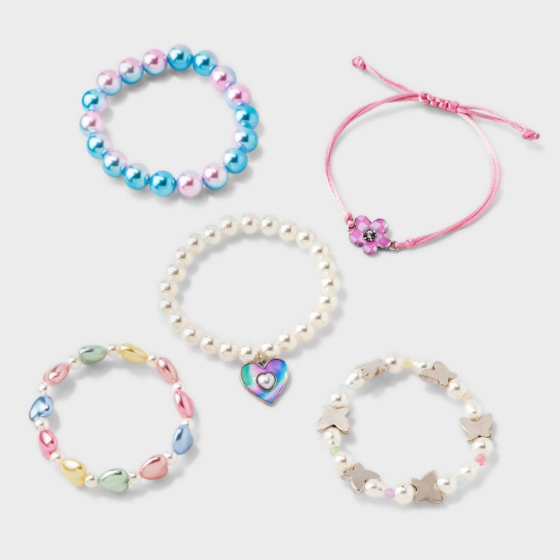 Girls&#39; 5pk Heart Charm Pearls Bracelet Set - Cat &#38; Jack&#8482;, 1 of 5