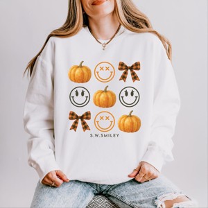 Simply Sage Market S.W.Smiley Pumpkin Coquette Chart Lightweight Garment Dyed Sweatshirt - 1 of 4