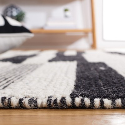 Artisan-Crafted Natura 6' Square Black Ivory Wool Area Rug