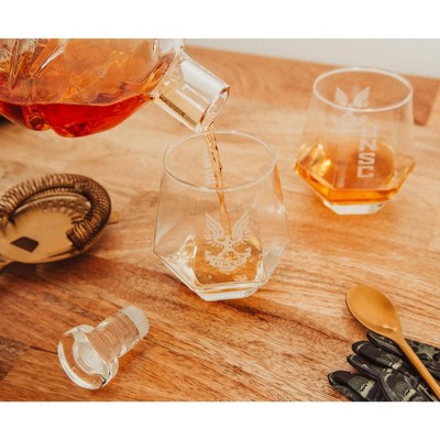 Halo Master Chief Helmet Glass Whiskey Decanter Set with Glasses
