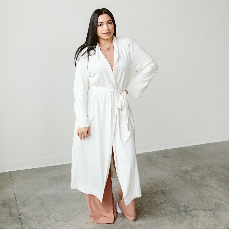 Goumi You'll Live In Mom Robe, 5 of 16