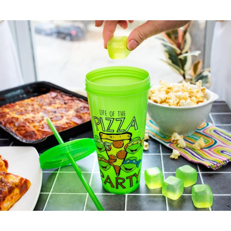 Silver Buffalo Teenage Mutant Ninja Turtles "Pizza Party" Color-Changing Plastic Tumbler, 4 of 7